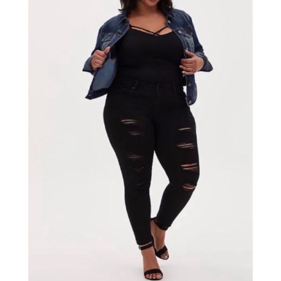 🆕 Torrid Black Crisscross Foxy Cami Tank Top 3X 22 24 NWT New - Picture 4 of 5